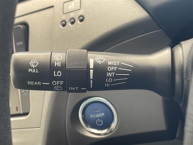 Toyota PRIUS 2013 8272543-6