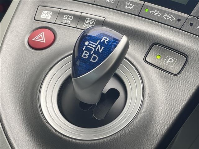 Toyota PRIUS 2013 8272543-7