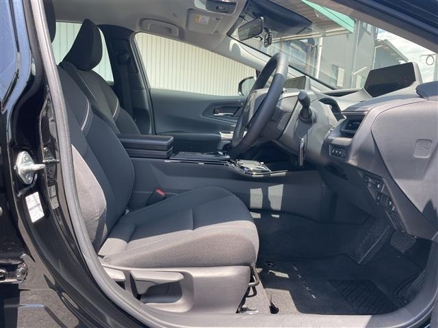 Toyota PRIUS 2023 8272544-7