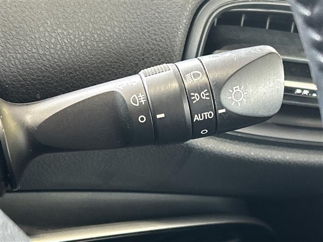 Toyota PRIUS 2016 8272545-2