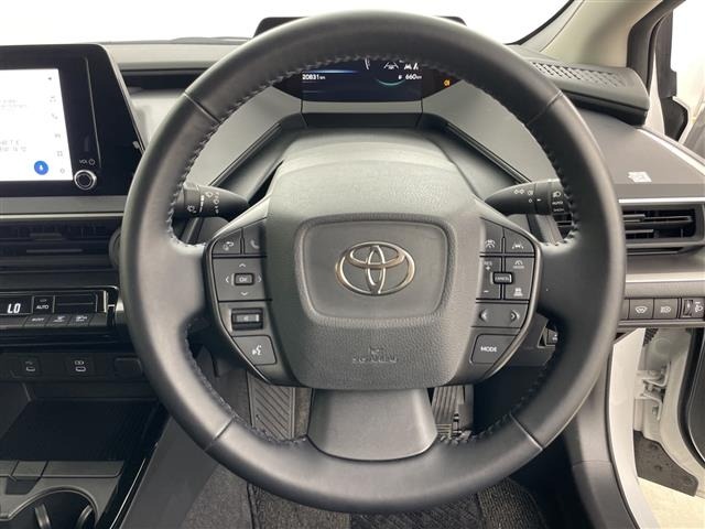 Toyota PRIUS 2025 8272548-1
