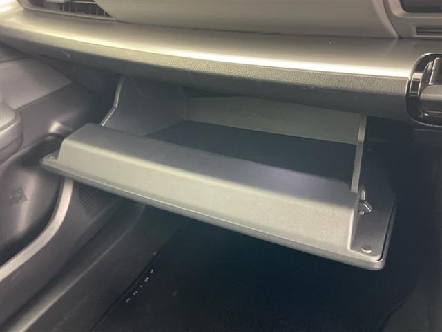 Toyota PRIUS 2025 8272548-4