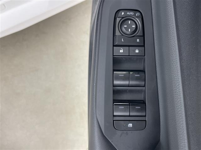 Toyota PRIUS 2025 8272548-6