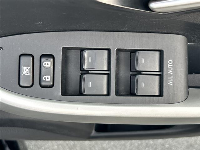 Toyota PRIUS 2015 8272550-11