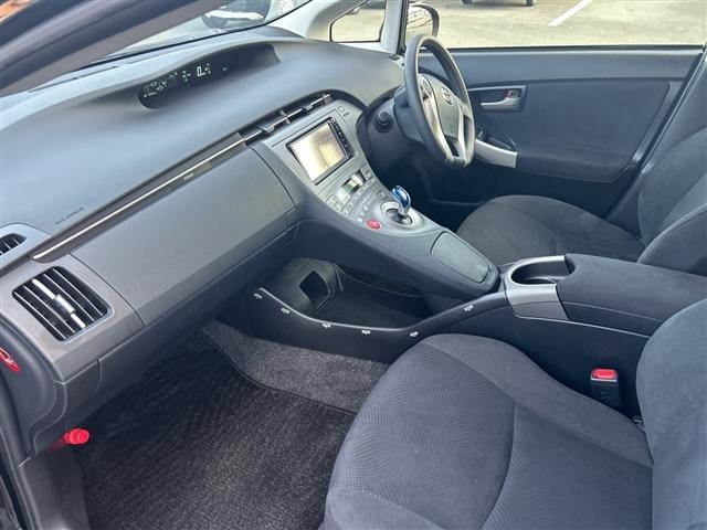 Toyota PRIUS 2015 8272550-2