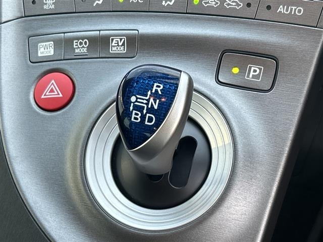 Toyota PRIUS 2015 8272550-5