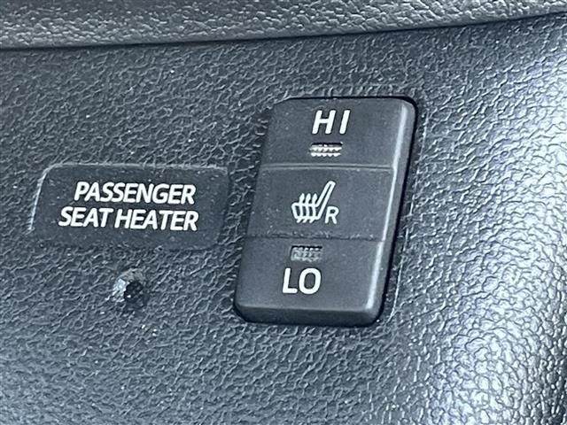 Toyota PRIUS 2016 8272551-3