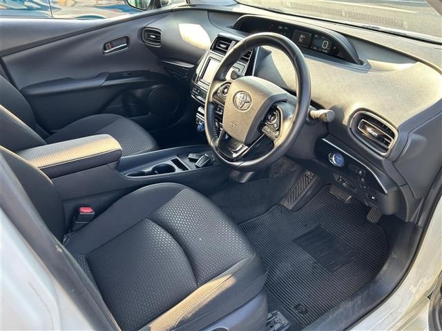 Toyota PRIUS 2019 8272552-2