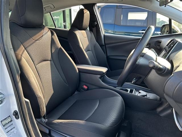 Toyota PRIUS 2019 8272552-4