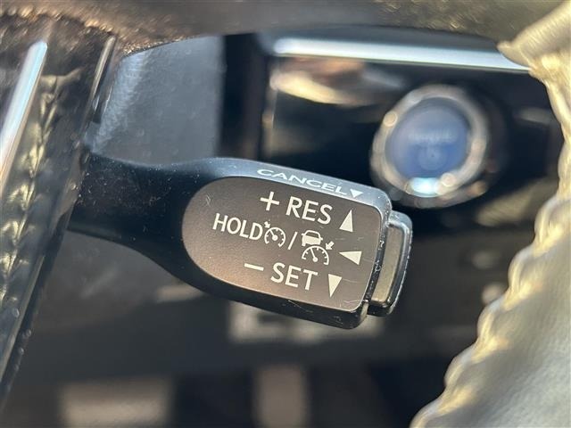 Toyota PRIUS 2019 8272552-9