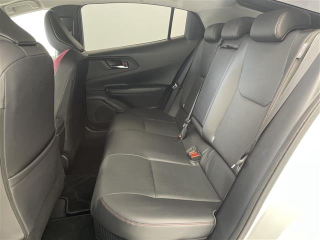 Toyota PRIUS 2024 8272553-12
