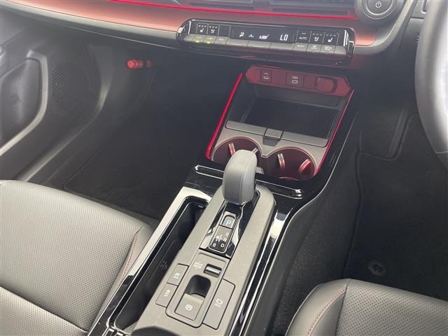 Toyota PRIUS 2024 8272553-7