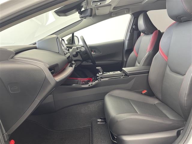 Toyota PRIUS 2024 8272553-9