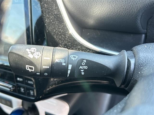 Toyota PRIUS 2018 8272555-12