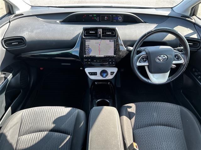 Toyota PRIUS 2018 8272555-15