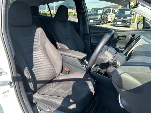 Toyota PRIUS 2018 8272555-2