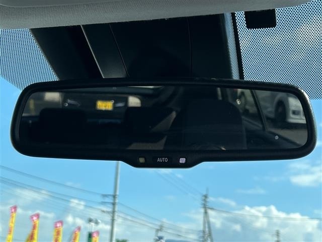 Toyota PRIUS 2018 8272555-5