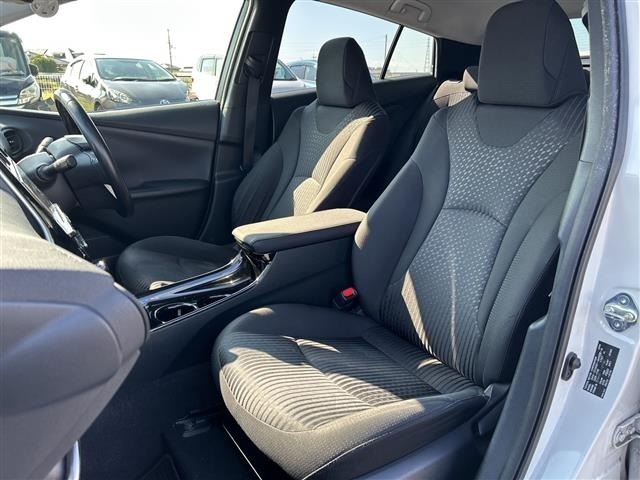 Toyota PRIUS 2018 8272555-6