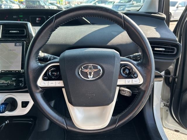 Toyota PRIUS 2018 8272555-8