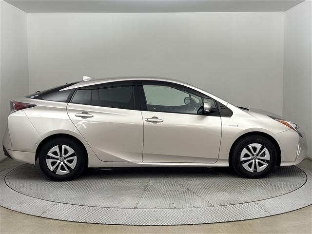 Toyota PRIUS 2016 8272557-21