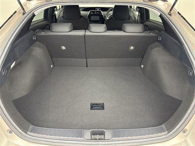 Toyota PRIUS 2016 8272557-8