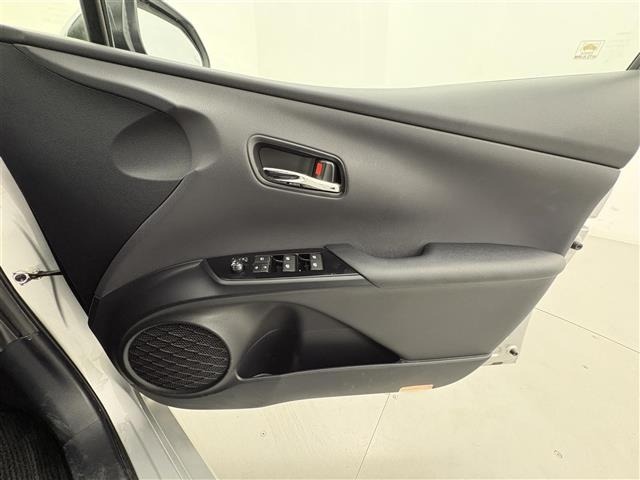 Toyota PRIUS 2016 8272559-10