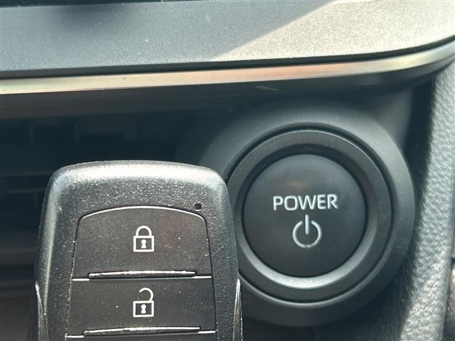 Toyota PRIUS 2023 8272560-11