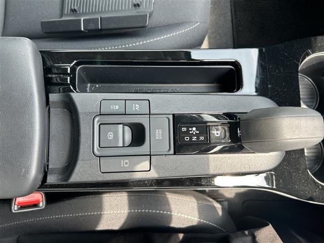 Toyota PRIUS 2023 8272560-23