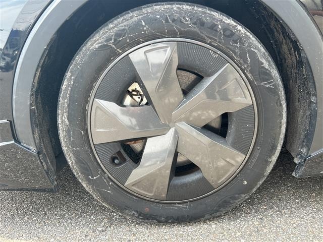 Toyota PRIUS 2023 8272560-36