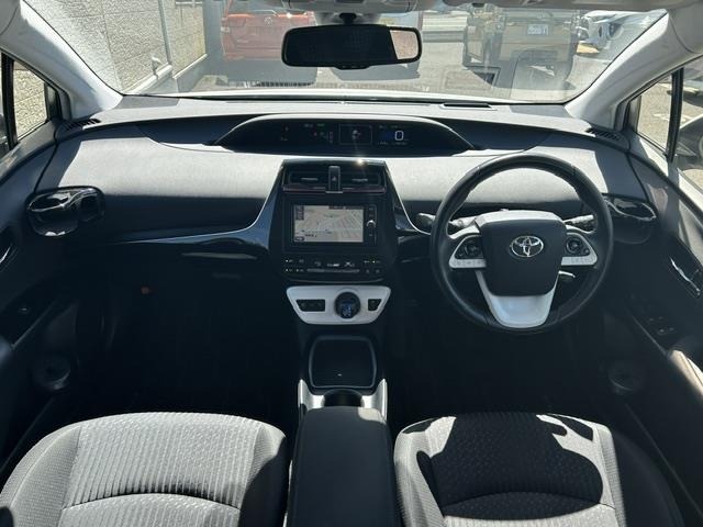 Toyota PRIUS 2017 8272561-14