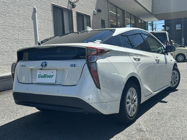Toyota PRIUS 2017 8272561-3