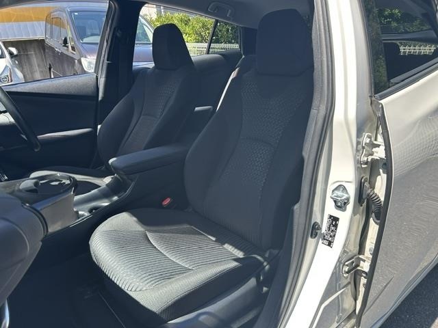 Toyota PRIUS 2017 8272561-9