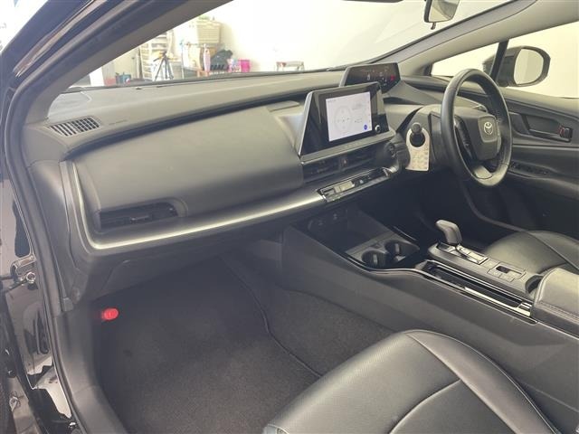 Toyota PRIUS 2023 8272563-8