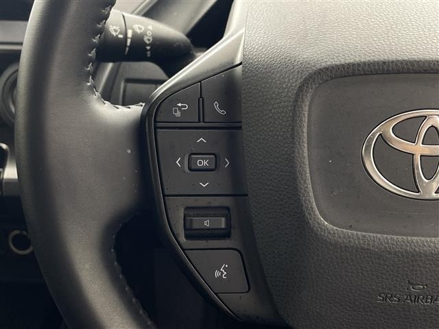 Toyota PRIUS 2023 8272564-6