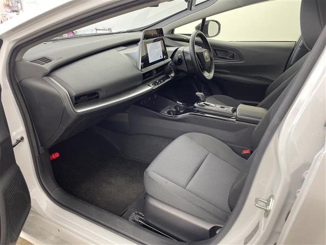 Toyota PRIUS 2023 8272564-8