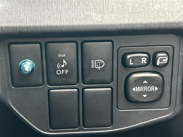 Toyota PRIUS 2013 8272565-11