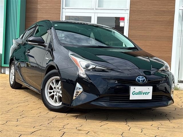 Toyota PRIUS 2017 8272566-0
