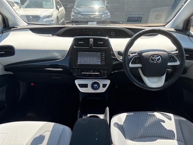 Toyota PRIUS 2017 8272566-14