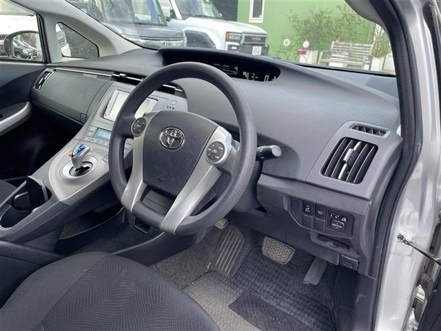 Toyota PRIUS 2014 8272567-18