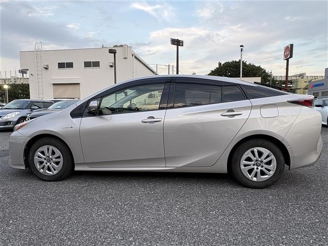 Toyota PRIUS 2017 8272568-1