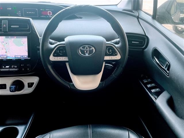 Toyota PRIUS 2017 8272568-14
