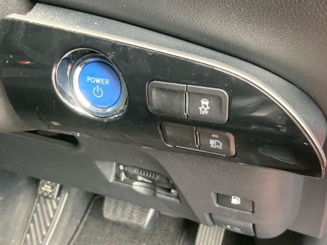 Toyota PRIUS 2019 8272573-5