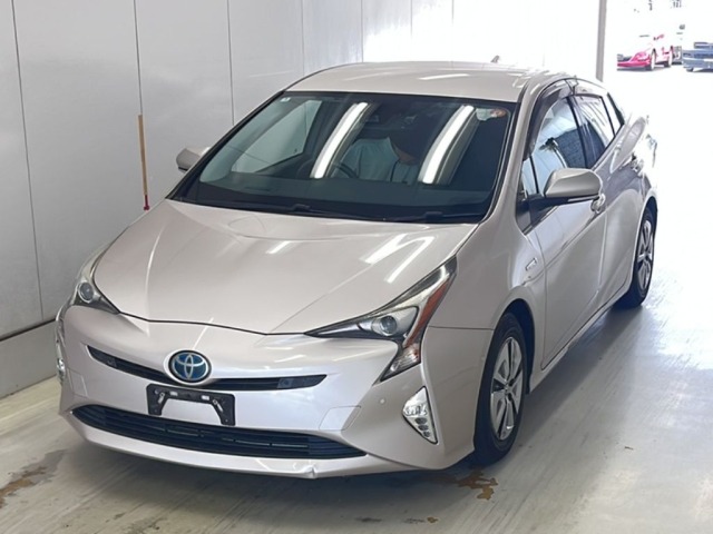 Toyota PRIUS 2016 8272574-0