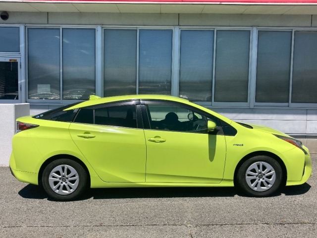 Toyota PRIUS 2016 8272575-3