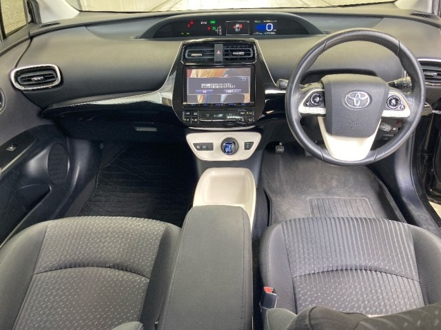 Toyota PRIUS 2016 8272576-4
