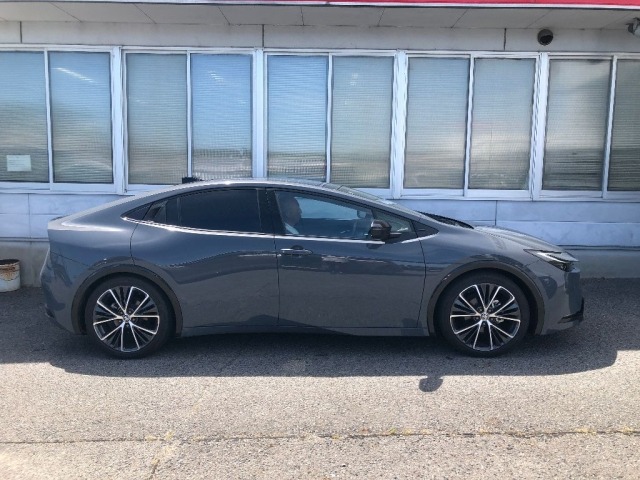 Toyota PRIUS 2023 8272580-3