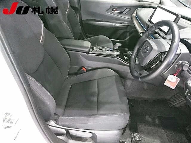 Toyota PRIUS 2023 8272581-5