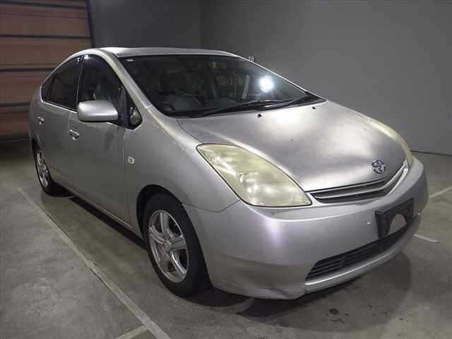 Toyota PRIUS 2004 8272582-3