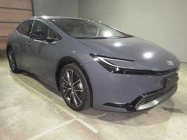 Toyota PRIUS 2023 8272583-3