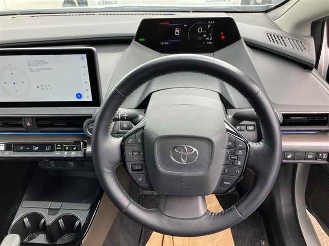Toyota PRIUS 2025 8272585-3